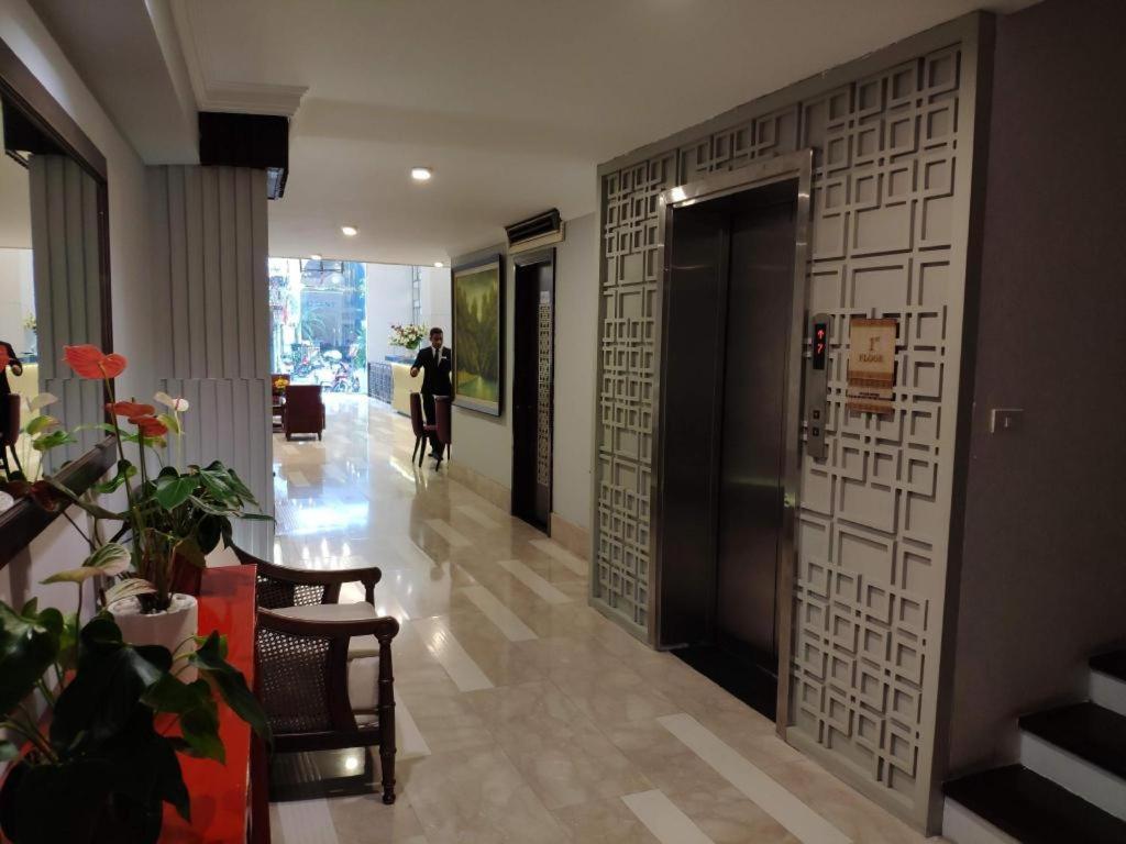 Church Boutique Hotel Hang Trong هانوي المظهر الخارجي الصورة