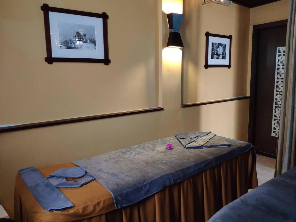 Church Boutique Hotel Hang Trong هانوي المظهر الخارجي الصورة