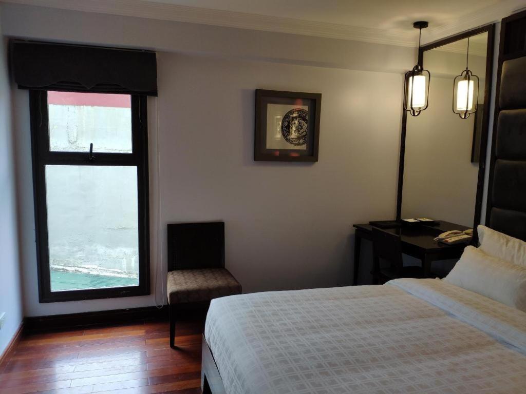 Church Boutique Hotel Hang Trong هانوي المظهر الخارجي الصورة
