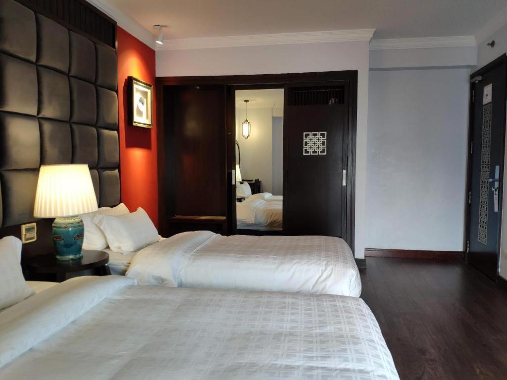 Church Boutique Hotel Hang Trong هانوي المظهر الخارجي الصورة