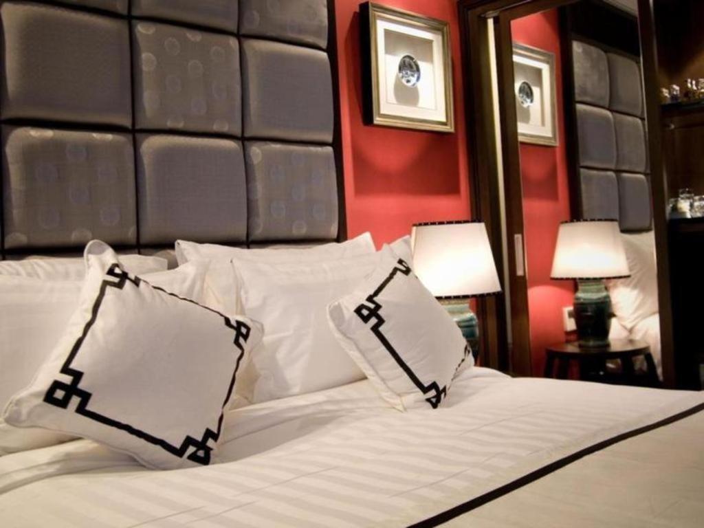 Church Boutique Hotel Hang Trong هانوي المظهر الخارجي الصورة