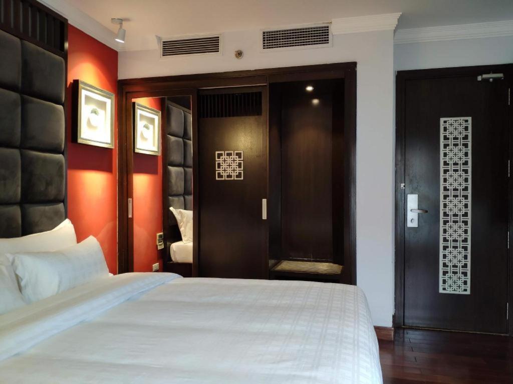 Church Boutique Hotel Hang Trong هانوي المظهر الخارجي الصورة